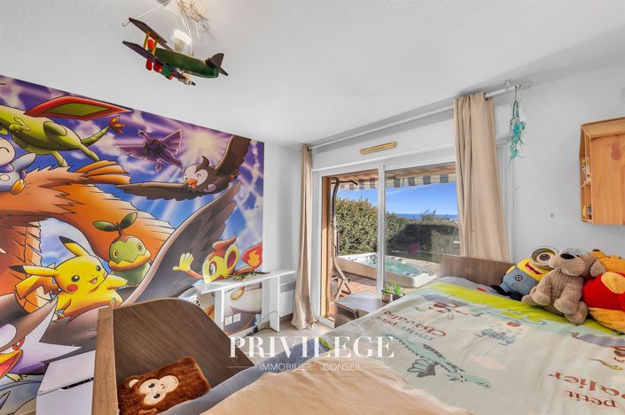 Image No.18-3 Bed House for sale