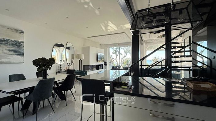 Image No.5-Maison de 8 chambres à vendre à Royan