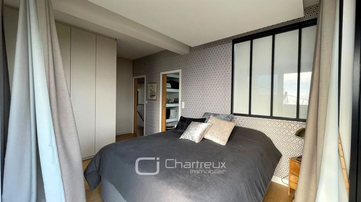 Image No.12-4 Bed House for sale