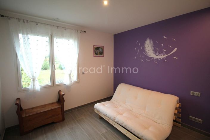 Image No.8-3 Bed House for sale