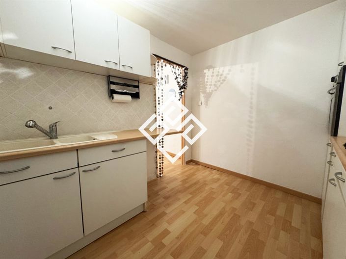 Image No.14-2 Bed House for sale