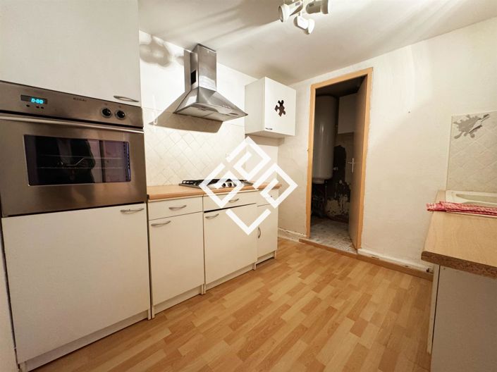 Image No.5-2 Bed House for sale