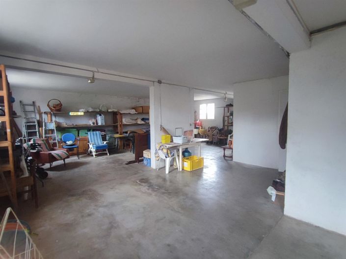 Image No.15-4 Bed House for sale