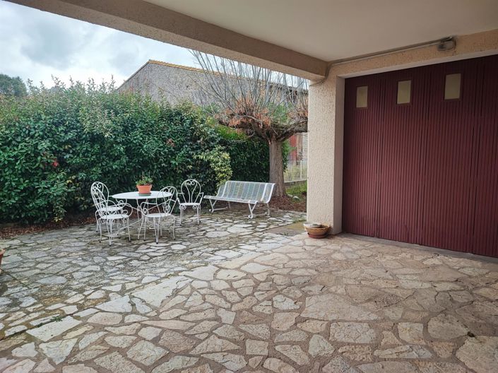 Image No.2-4 Bed House for sale