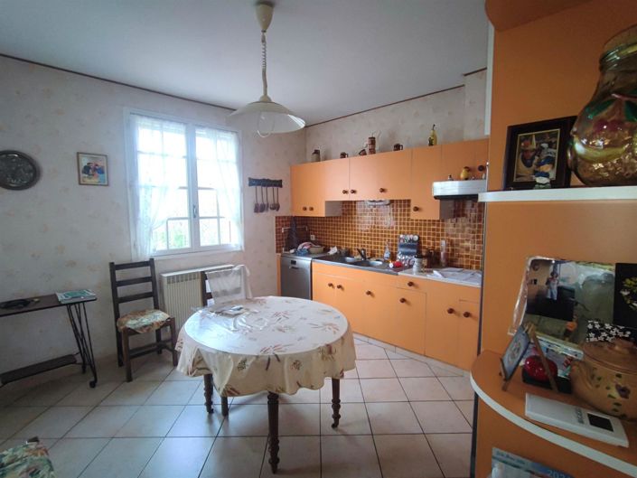 Image No.20-4 Bed House for sale