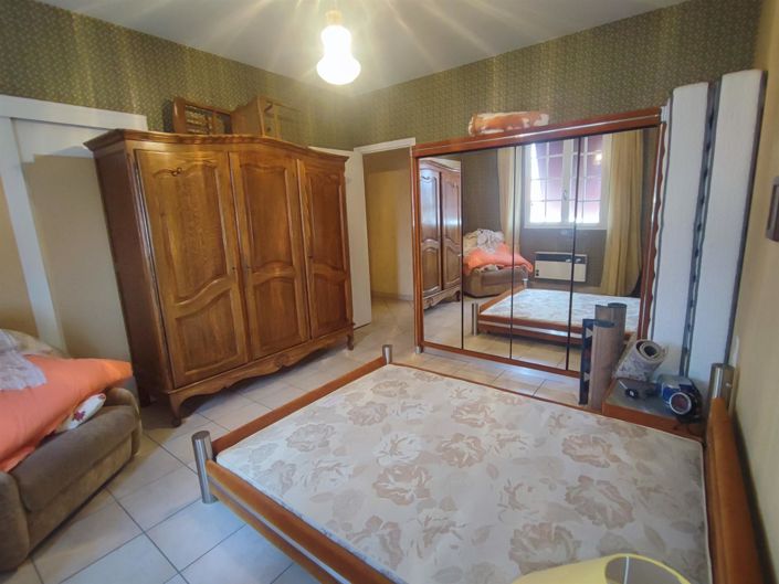 Image No.31-4 Bed House for sale