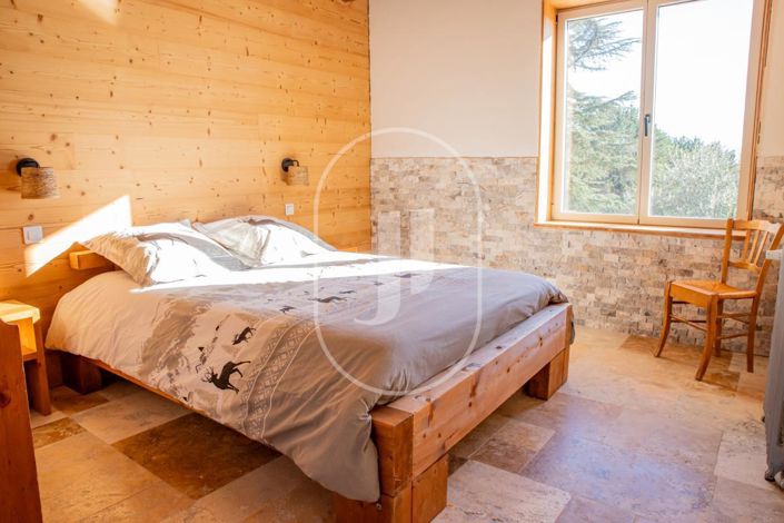 Image No.11-Maison de 11 chambres à vendre à Vaison-la-Romaine