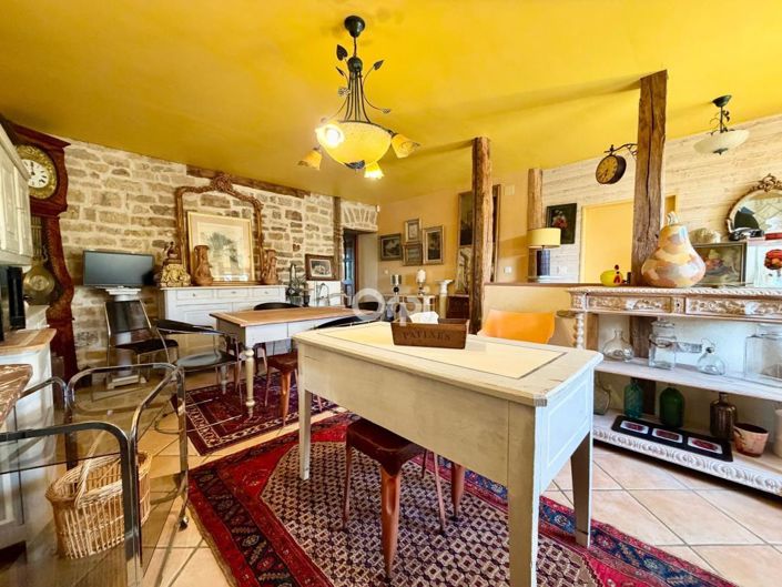 Image No.3-3 Bed House for sale