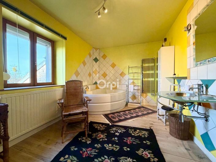 Image No.7-3 Bed House for sale