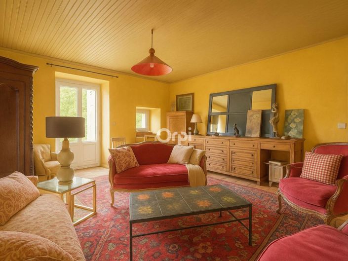 Image No.8-3 Bed House for sale