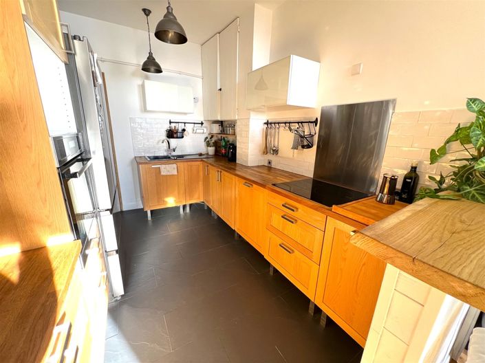 Image No.10-2 Bed Apartment for sale