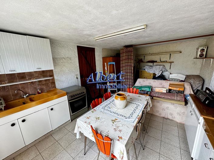 Image No.18-2 Bed House for sale