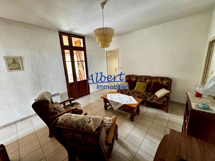 Image No.9-2 Bed House for sale