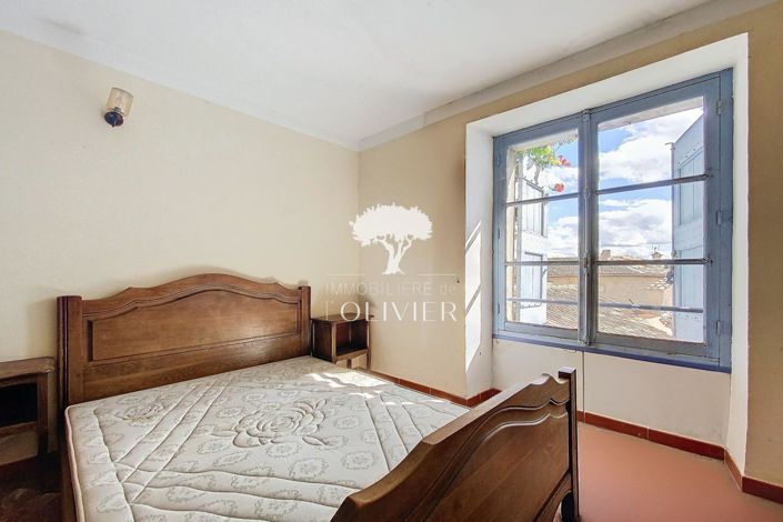 Image No.10-4 Bed House for sale