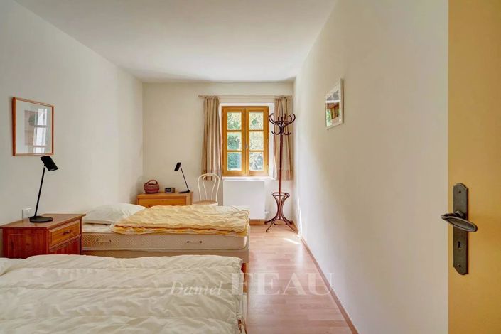 Image No.4-4 Bed House for sale