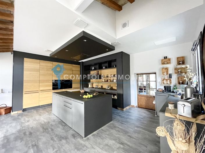 Image No.24-4 Bed House for sale