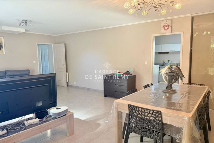 Image No.10-3 Bed House for sale