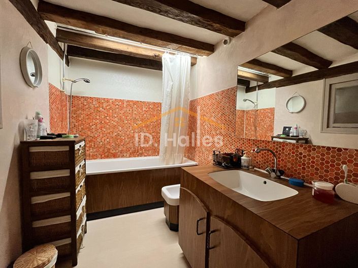 Image No.5-5 Bed House for sale