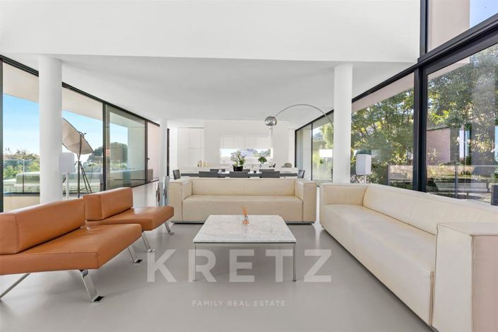 Image No.4-4 Bed House for sale