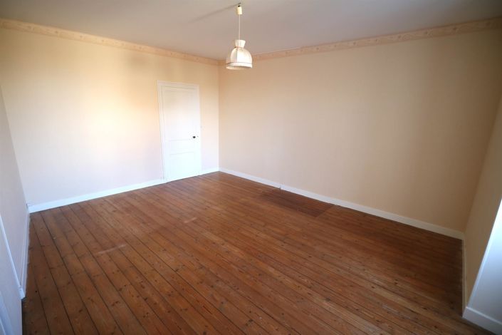 Image No.13-4 Bed House for sale