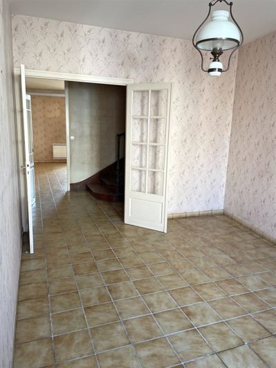 Image No.6-4 Bed House for sale