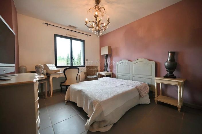 Image No.14-5 Bed House for sale