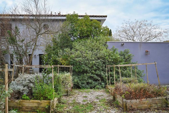 Image No.19-5 Bed House for sale