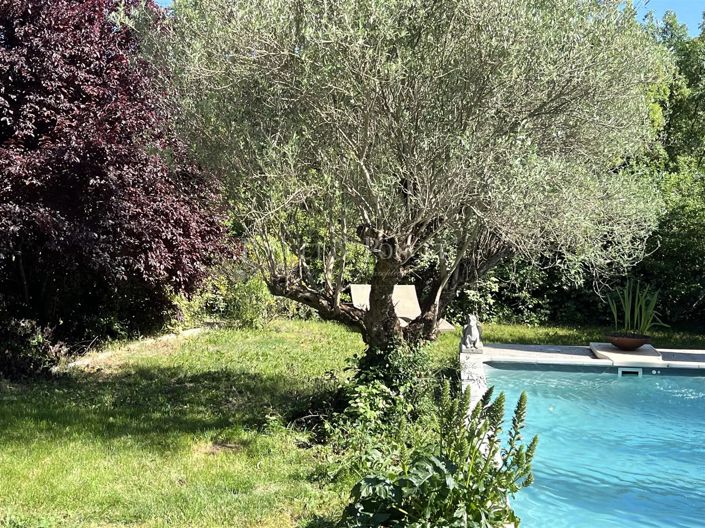 Image No.2-5 Bed House for sale