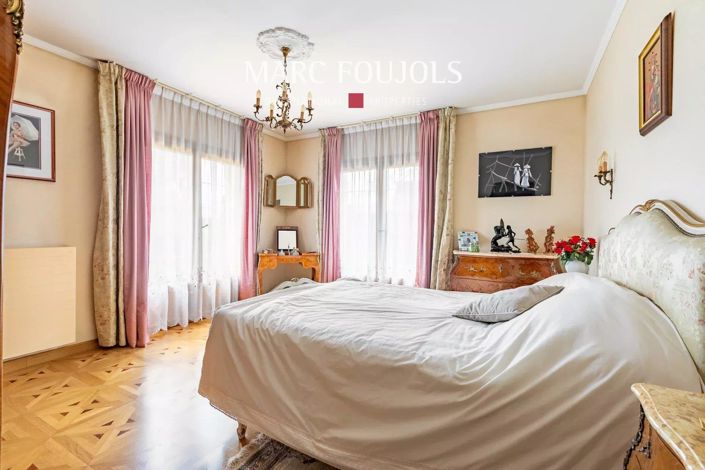 Image No.7-4 Bed House for sale