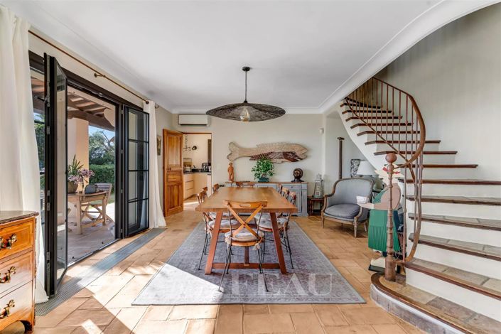 Image No.11-4 Bed House for sale