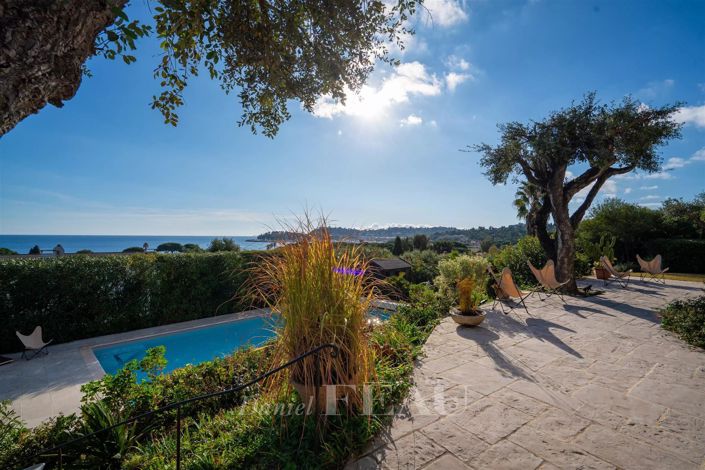 Image No.18-4 Bed House for sale