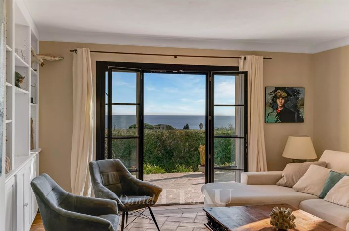 Image No.7-4 Bed House for sale