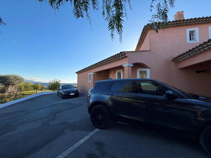 Image No.18-4 Bed House for sale