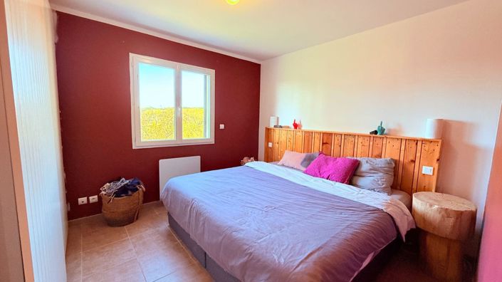 Image No.10-4 Bed House for sale