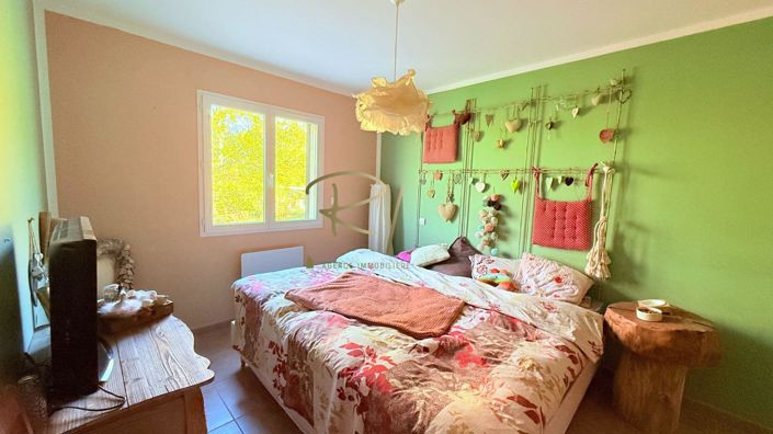 Image No.7-4 Bed House for sale