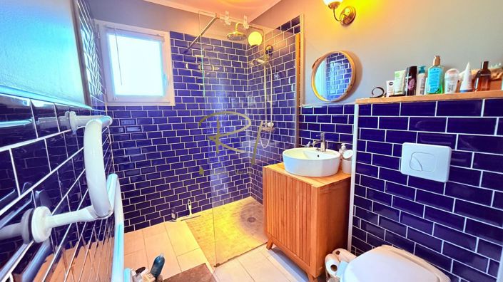 Image No.9-4 Bed House for sale