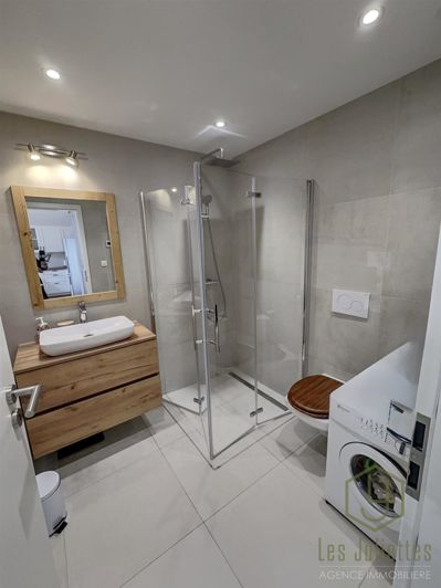 Image No.6-2 Bed House for sale