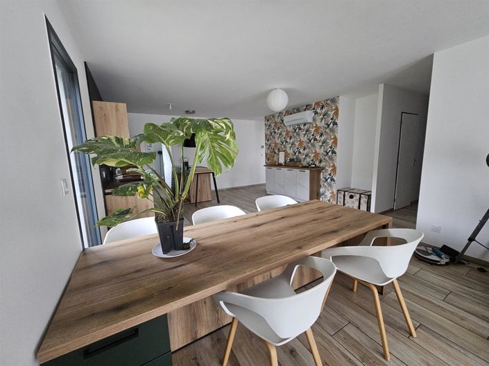 Image No.2-3 Bed House for sale