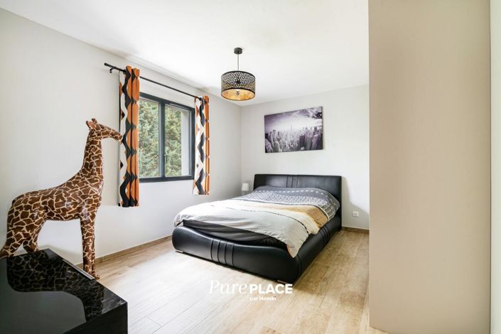 Image No.13-4 Bed House for sale