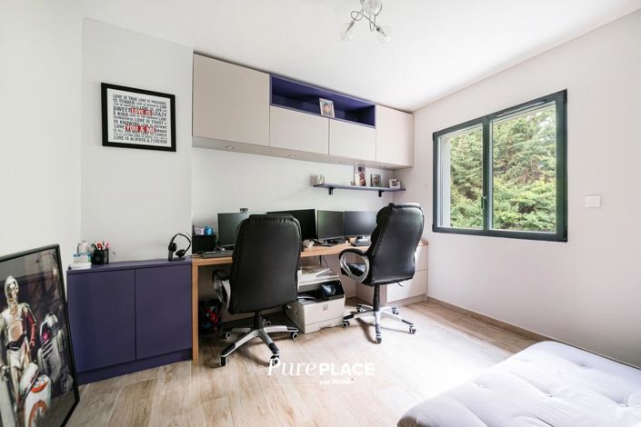 Image No.16-4 Bed House for sale