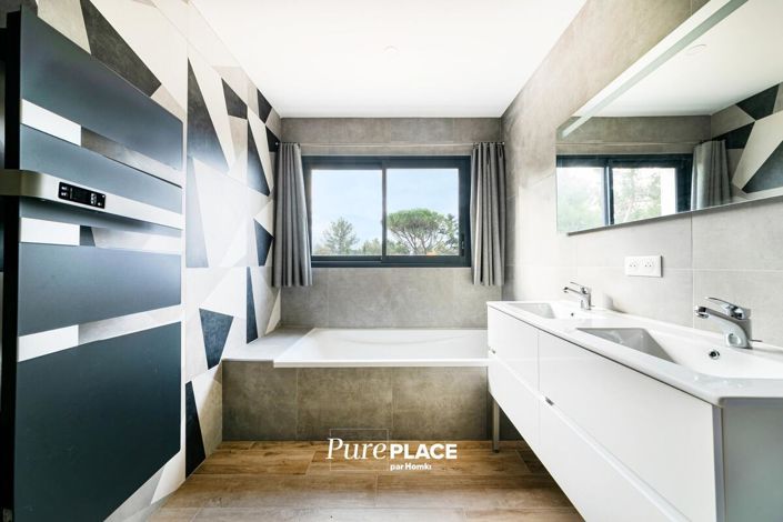 Image No.18-4 Bed House for sale