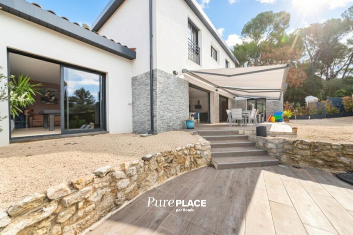 Image No.2-4 Bed House for sale