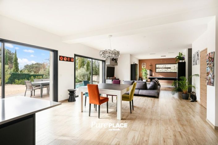 Image No.5-4 Bed House for sale