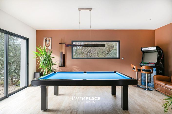 Image No.8-4 Bed House for sale