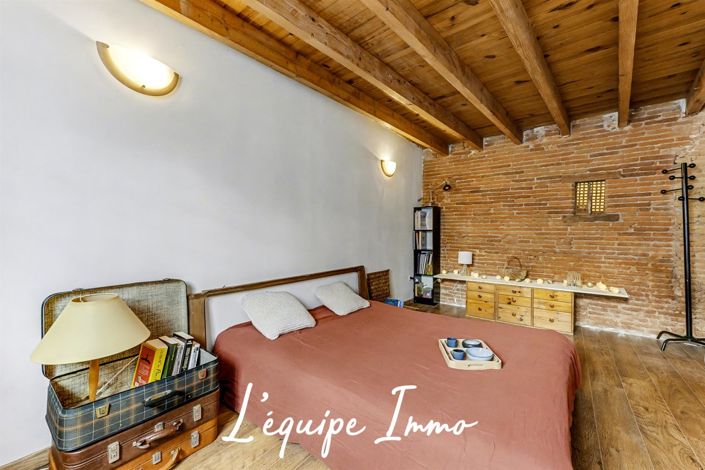 Image No.17-4 Bed House for sale