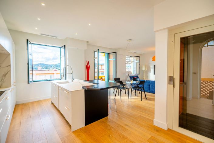 Image No.8-Appartement de 2 chambres à vendre à Sainte-Maxime