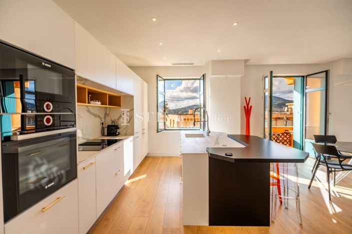 Image No.2-Appartement de 2 chambres à vendre à Sainte-Maxime