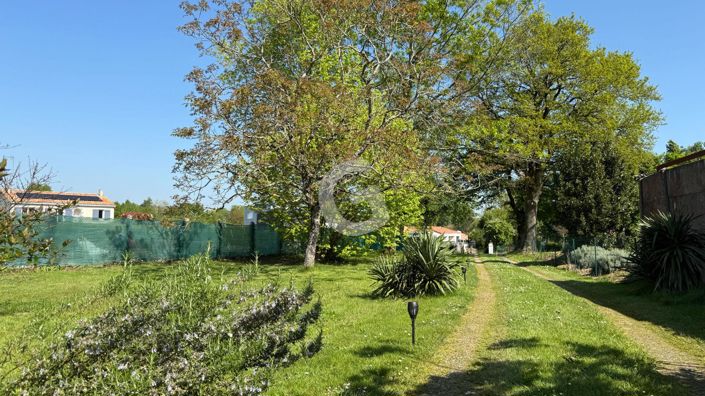 Image No.12-3 Bed House for sale