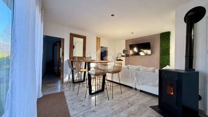 Image No.3-3 Bed House for sale