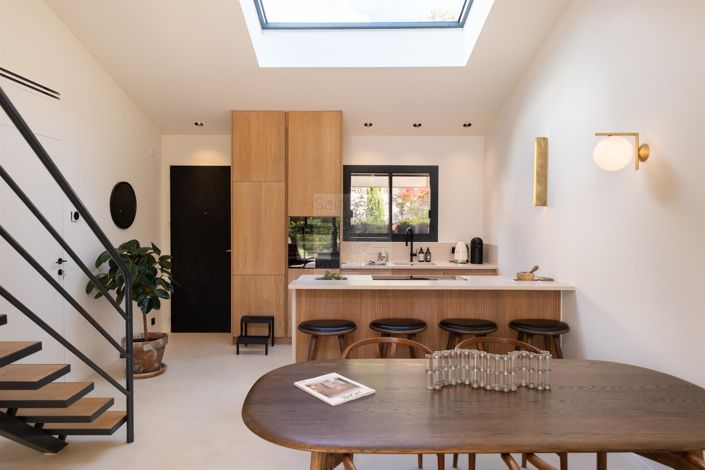 Image No.6-2 Bed House for sale